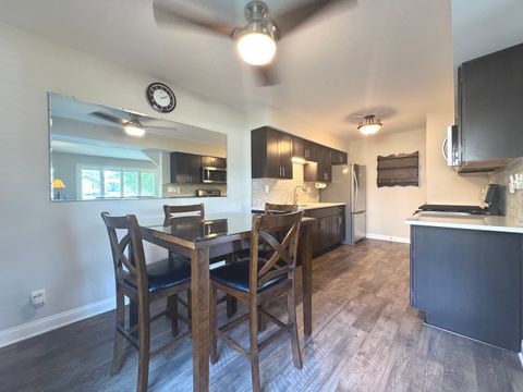 Tiny photo for 410 Circlegate Road #410, New Lenox, IL 60451 (MLS # 12661382)