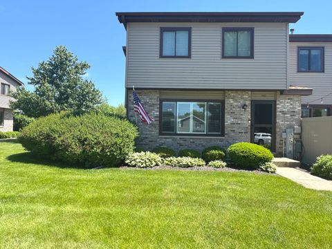 Photo of 410 Circlegate Road #410, New Lenox, IL 60451 (MLS # 12661382)