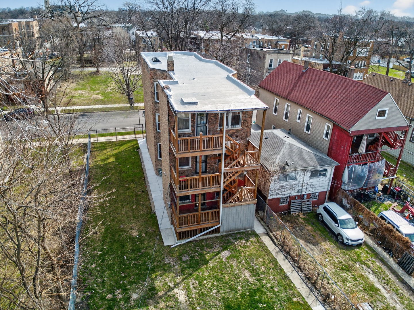 5526 S Aberdeen Street