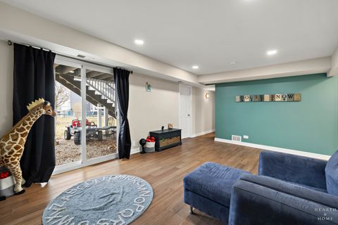 Tiny photo for 555 Rodenburg Road, Roselle, IL 60172 (MLS # 12585023)