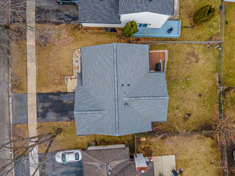 Tiny photo for 555 Rodenburg Road, Roselle, IL 60172 (MLS # 12585023)