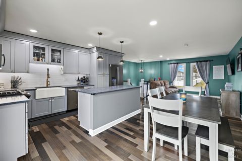 Tiny photo for 555 Rodenburg Road, Roselle, IL 60172 (MLS # 12585023)