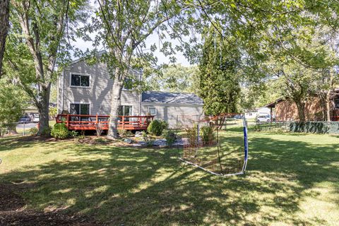 Tiny photo for 1415 Plainview Road, Carpentersville, IL 60110 (MLS # 12484637)