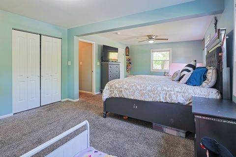 Tiny photo for 1415 Plainview Road, Carpentersville, IL 60110 (MLS # 12484637)