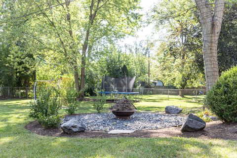 Tiny photo for 1415 Plainview Road, Carpentersville, IL 60110 (MLS # 12484637)
