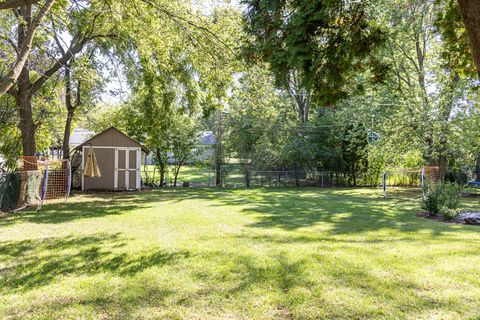 Tiny photo for 1415 Plainview Road, Carpentersville, IL 60110 (MLS # 12484637)