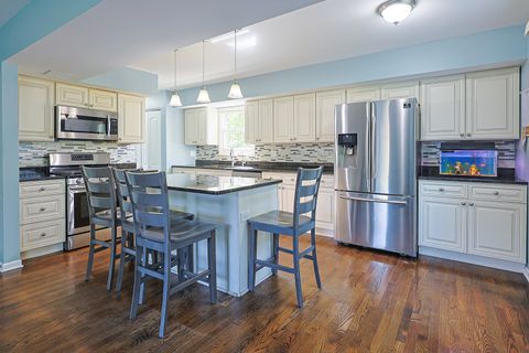 Tiny photo for 1415 Plainview Road, Carpentersville, IL 60110 (MLS # 12484637)