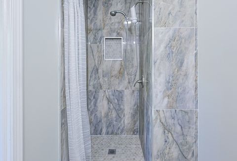 Tiny photo for 1415 Plainview Road, Carpentersville, IL 60110 (MLS # 12484637)