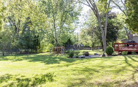 Tiny photo for 1415 Plainview Road, Carpentersville, IL 60110 (MLS # 12484637)