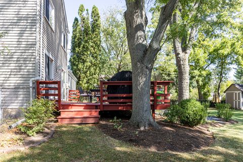 Tiny photo for 1415 Plainview Road, Carpentersville, IL 60110 (MLS # 12484637)