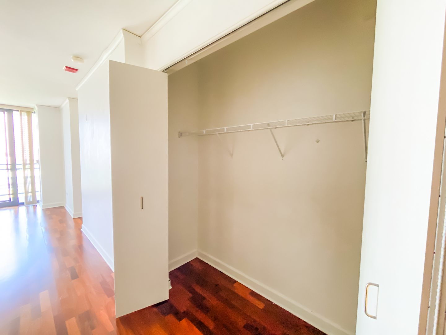 201 N WESTSHORE Drive 1503