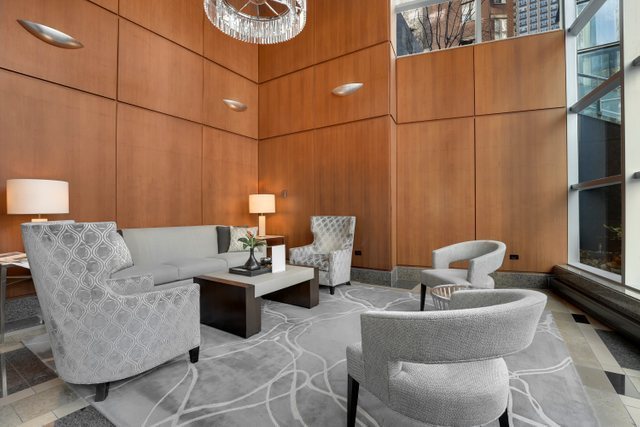 201 N WESTSHORE Drive 1503