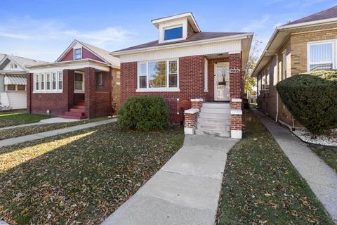Tiny photo for 1727 E 83rd Place, Chicago, IL 60617 (MLS # 12533734)