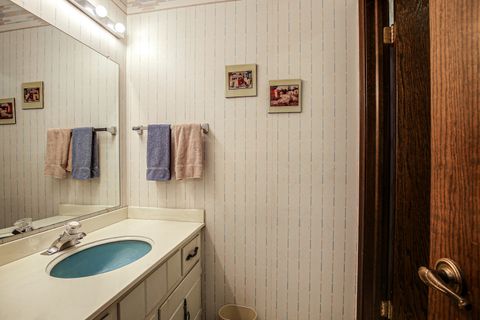 Tiny photo for 1326 Hillview Road, Homewood, IL 60430 (MLS # 12512604)