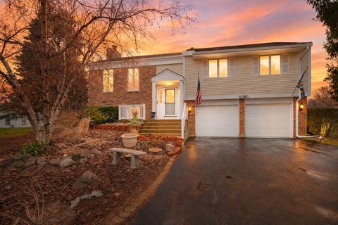 Photo of 5080 Prairie Oak Road, Gurnee, IL 60031 (MLS # 12523956)