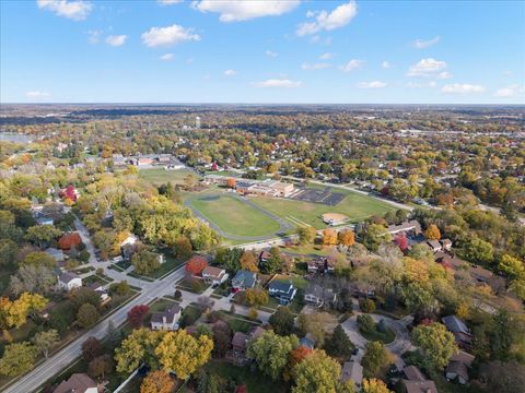 Tiny photo for 650 Cress Creek Lane, Crystal Lake, IL 60014 (MLS # 12525774)