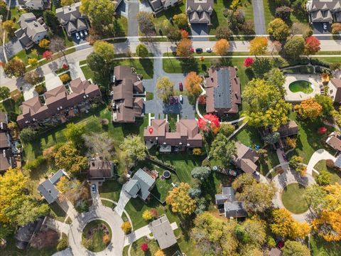 Tiny photo for 650 Cress Creek Lane, Crystal Lake, IL 60014 (MLS # 12525774)