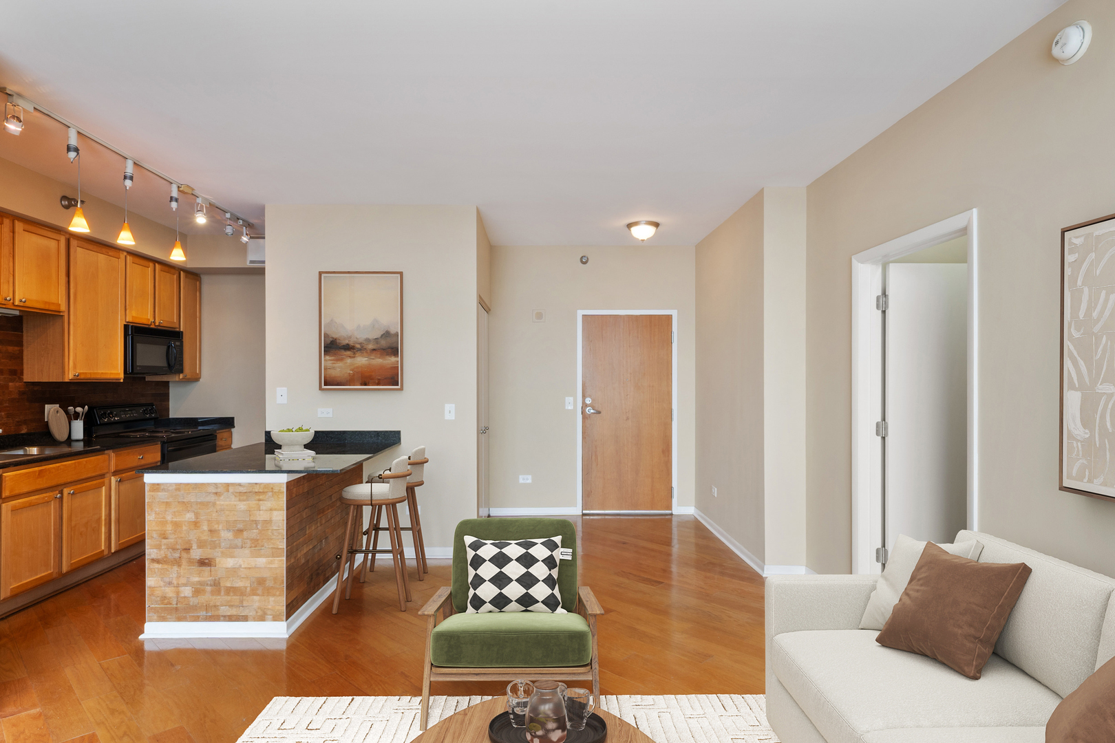 435 W Erie Street 2204