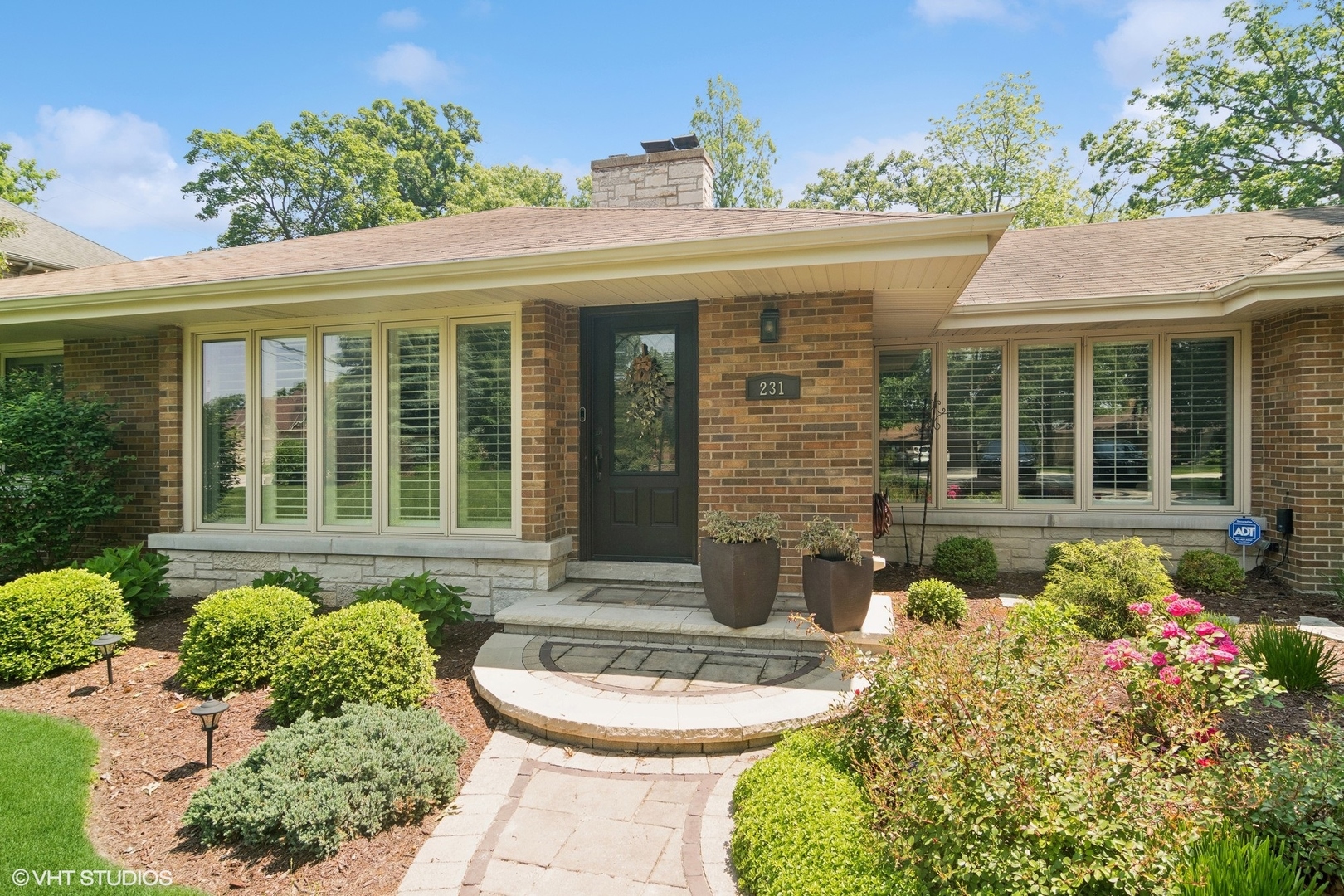 231 N Forest Court