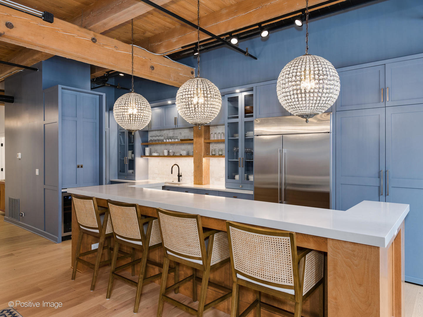 728 W Jackson Boulevard 221-222
