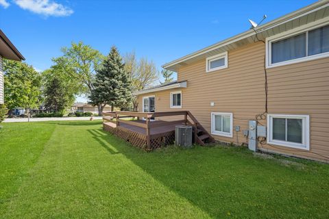 Tiny photo for 296 E Crest Avenue, Bensenville, IL 60106 (MLS # 12448669)