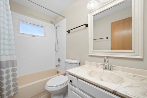 Tiny photo for 296 E Crest Avenue, Bensenville, IL 60106 (MLS # 12448669)