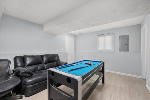 Tiny photo for 296 E Crest Avenue, Bensenville, IL 60106 (MLS # 12448669)