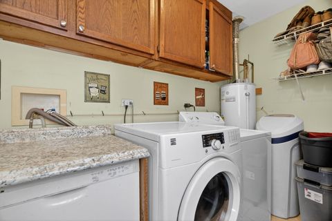 Tiny photo for 2550 Garden Court, Joliet, IL 60435 (MLS # 12614959)