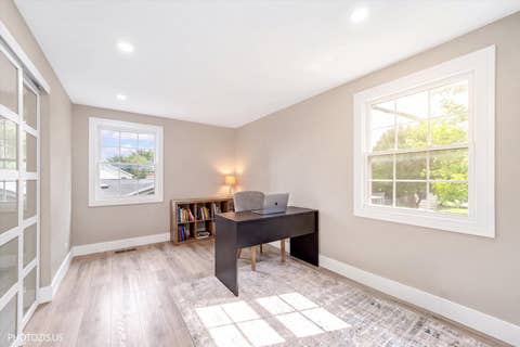 Tiny photo for 1111 Plum Grove Circle, Buffalo Grove, IL 60089 (MLS # 12692489)