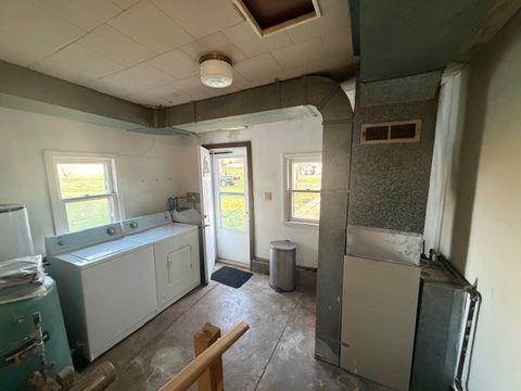 Tiny photo for 118 S Bloomington Street, Dewitt, IL 61735 (MLS # 12611701)