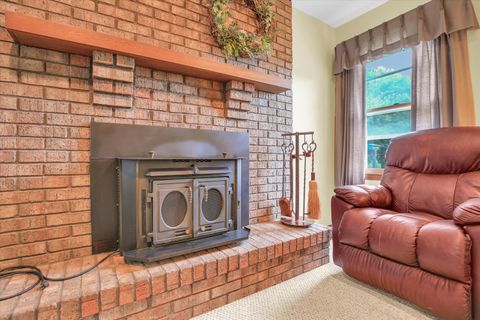 Tiny photo for 1102 County Road 600 N, Tolono, IL 61880 (MLS # 12421191)