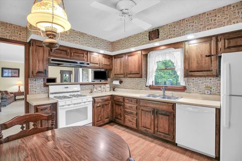 Tiny photo for 1102 County Road 600 N, Tolono, IL 61880 (MLS # 12421191)