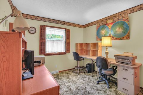 Tiny photo for 1102 County Road 600 N, Tolono, IL 61880 (MLS # 12421191)
