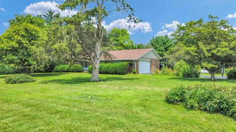 Tiny photo for 1102 County Road 600 N, Tolono, IL 61880 (MLS # 12421191)