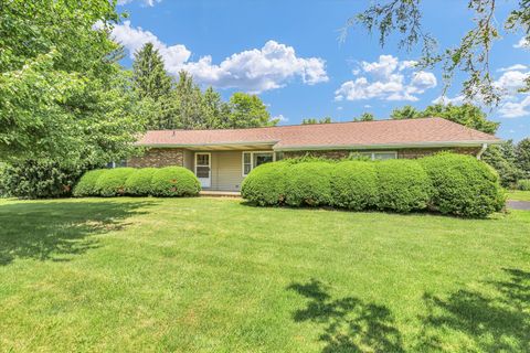 Tiny photo for 1102 County Road 600 N, Tolono, IL 61880 (MLS # 12421191)