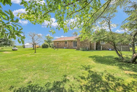 Tiny photo for 1102 County Road 600 N, Tolono, IL 61880 (MLS # 12421191)