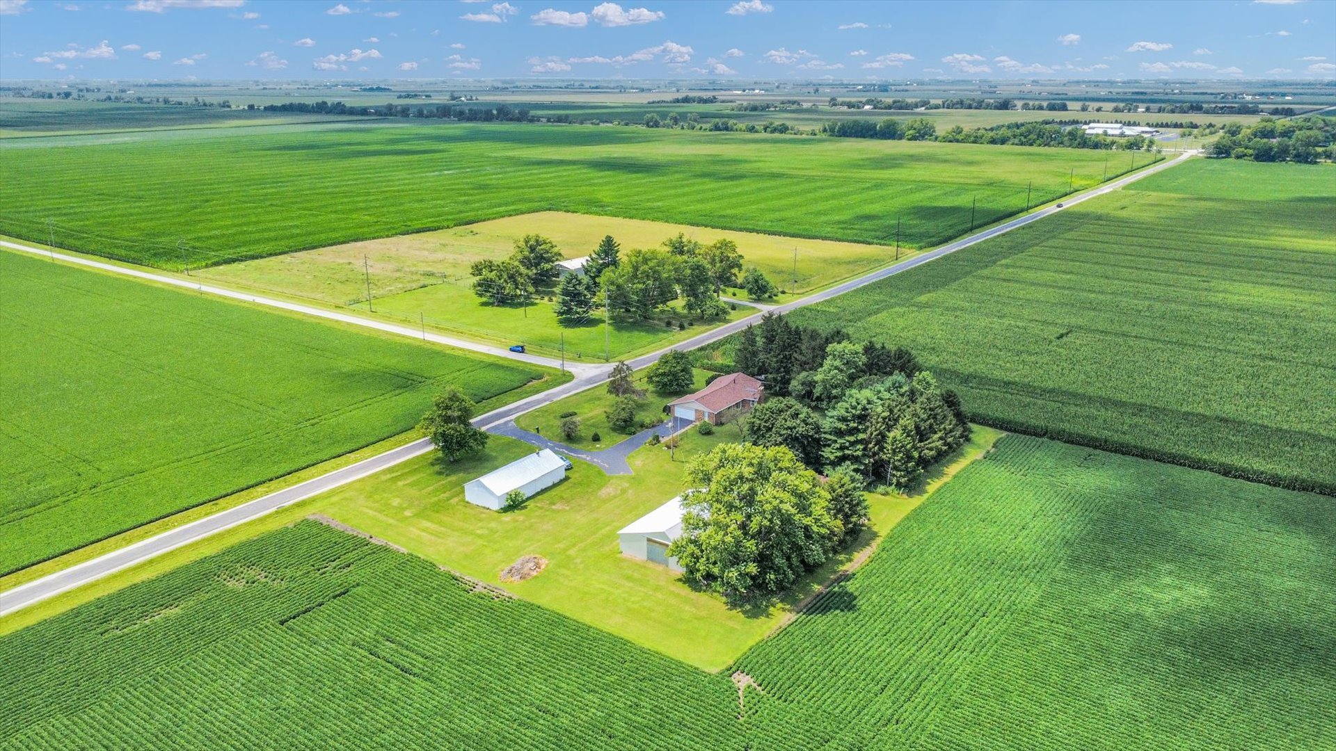 1102 County Road 600 N