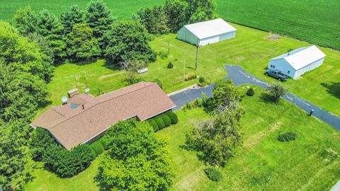Tiny photo for 1102 County Road 600 N, Tolono, IL 61880 (MLS # 12421191)