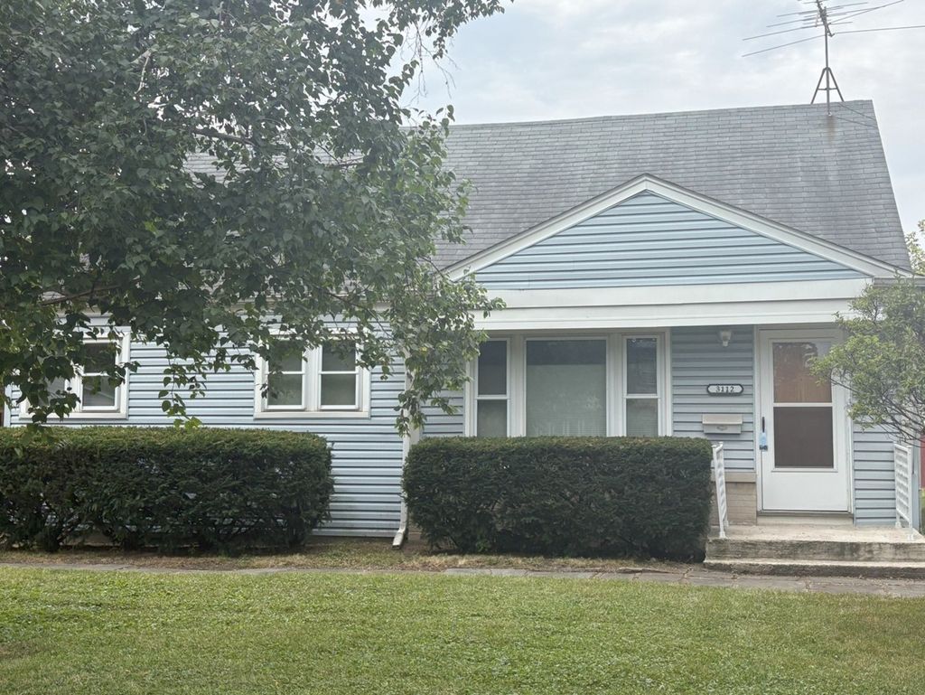 Photo for 3112 Pearl Avenue, Melrose Park, IL 60164 (MLS # 12475415)