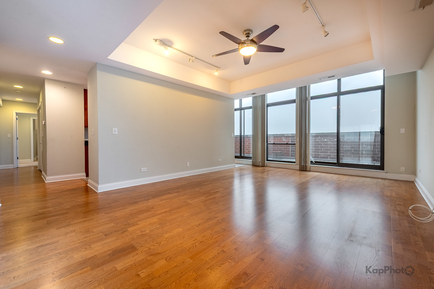 2272 S Archer Avenue 8A
