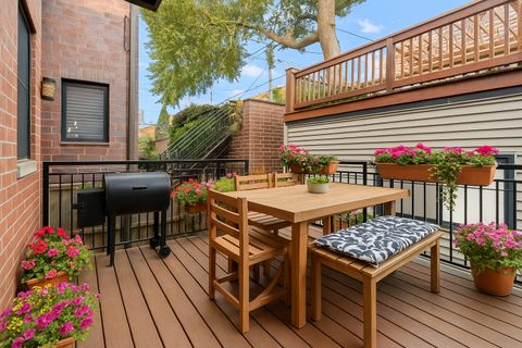 Tiny photo for 2151 N Oakley Avenue, Chicago, IL 60647 (MLS # 12474667)