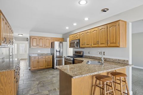 Tiny photo for 1336 Tralee Lane, Lockport, IL 60441 (MLS # 12595249)