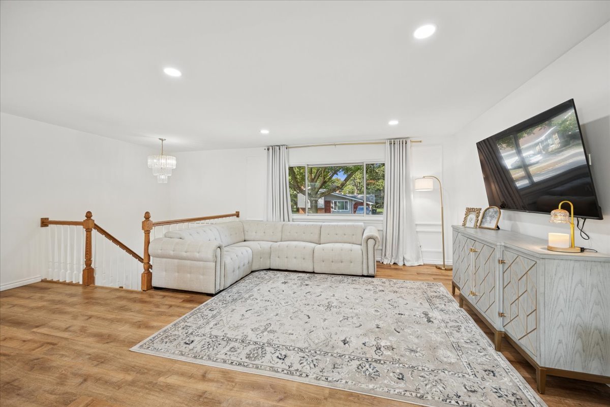 25 N Prindle Avenue