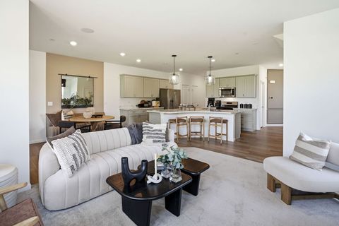 Tiny photo for 1994 Leiter Way #14003, Hoffman Estates, IL 60169 (MLS # 12559601)