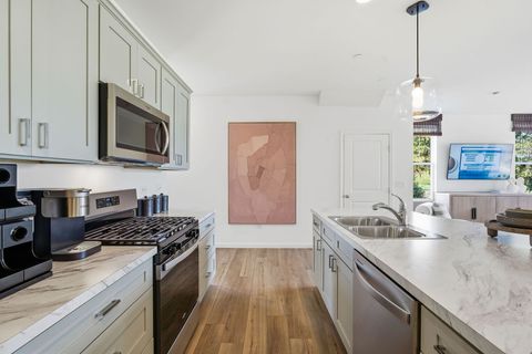 Tiny photo for 1994 Leiter Way #14003, Hoffman Estates, IL 60169 (MLS # 12559601)