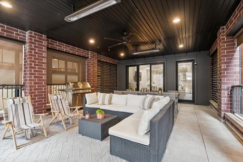 Tiny photo for 2727 N Kenmore Avenue #1, Chicago, IL 60614 (MLS # 12454171)