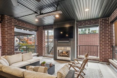 Tiny photo for 2727 N Kenmore Avenue #1, Chicago, IL 60614 (MLS # 12454171)
