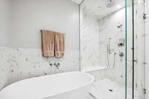 Tiny photo for 2727 N Kenmore Avenue #1, Chicago, IL 60614 (MLS # 12454171)