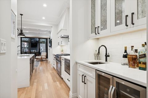Tiny photo for 2727 N Kenmore Avenue #1, Chicago, IL 60614 (MLS # 12454171)