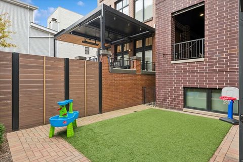 Tiny photo for 2727 N Kenmore Avenue #1, Chicago, IL 60614 (MLS # 12454171)